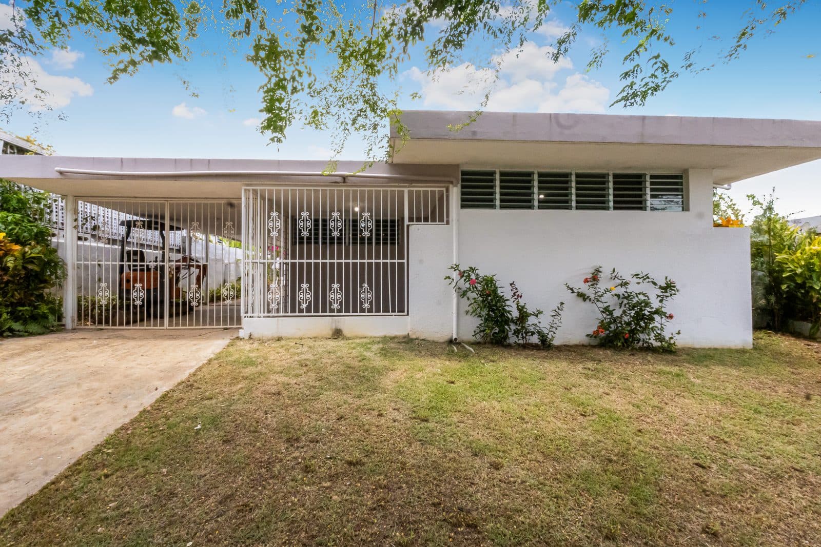 1700 San Lorenzo · 3BR/1BA Single-Level Home · Río Piedras Heights - 1