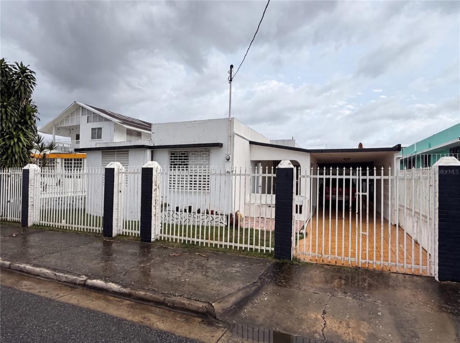 187 Romaguera · Casa 5H/3B con Apartamento Independiente · Mayagüez - 2